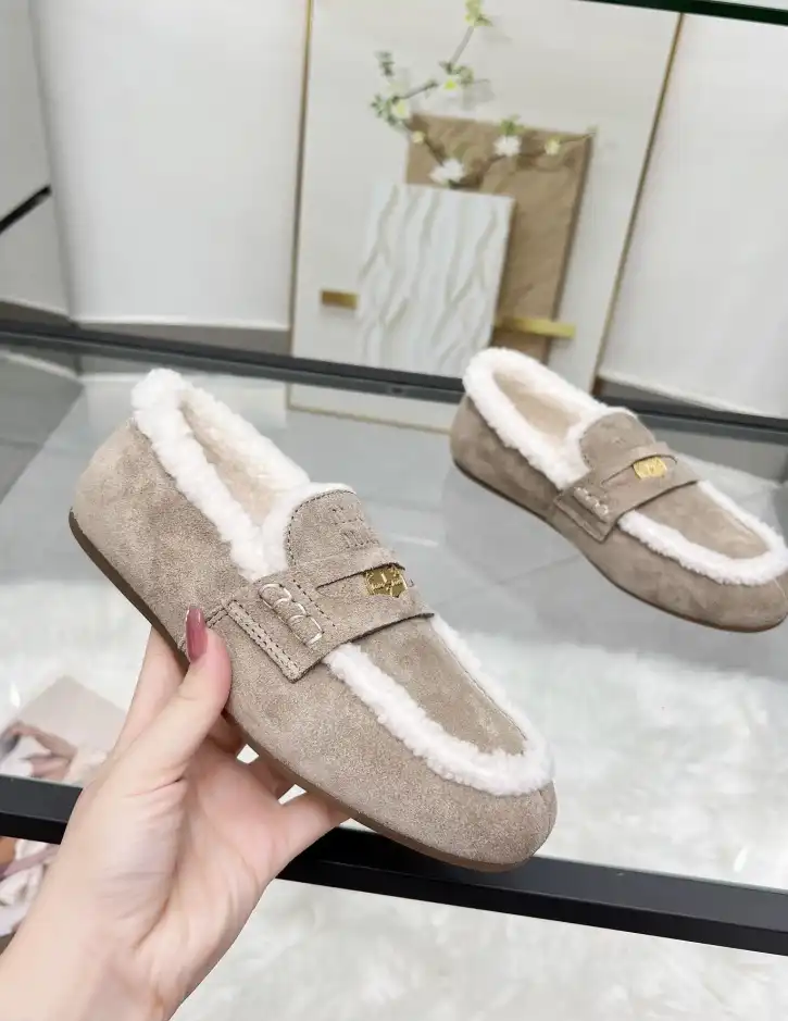 hype Miu Miu Casual Shoes