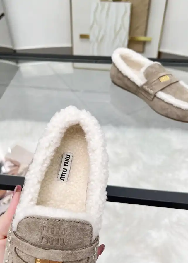 hype Miu Miu Casual Shoes