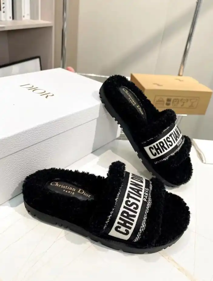 hype Christian Dior Slippers