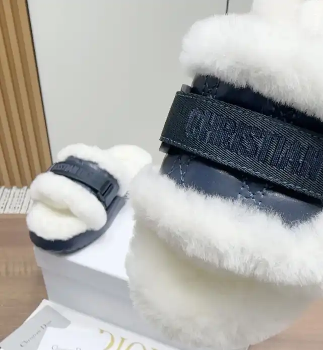 hype Christian Dior Slippers