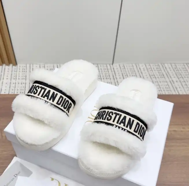 hype Christian Dior Slippers