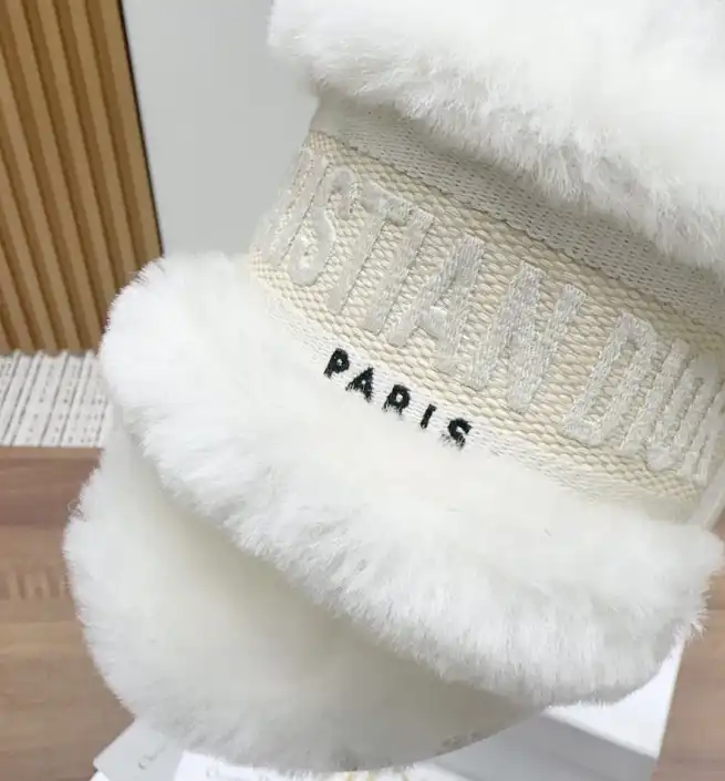 hype Christian Dior Slippers