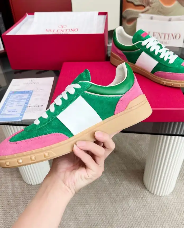 hype Valentino Sneakers