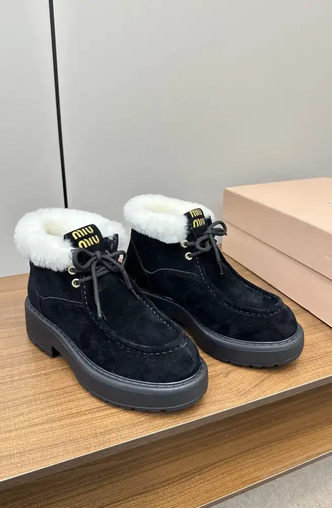 hype Miu Miu Casual Shoes