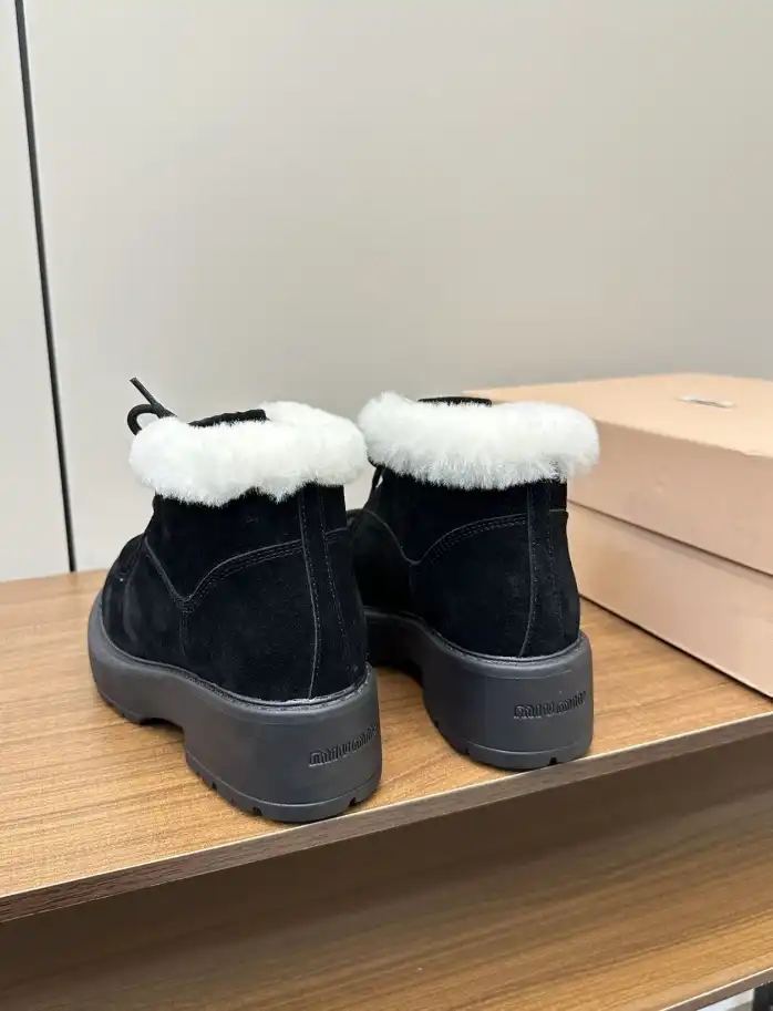 hype Miu Miu Casual Shoes