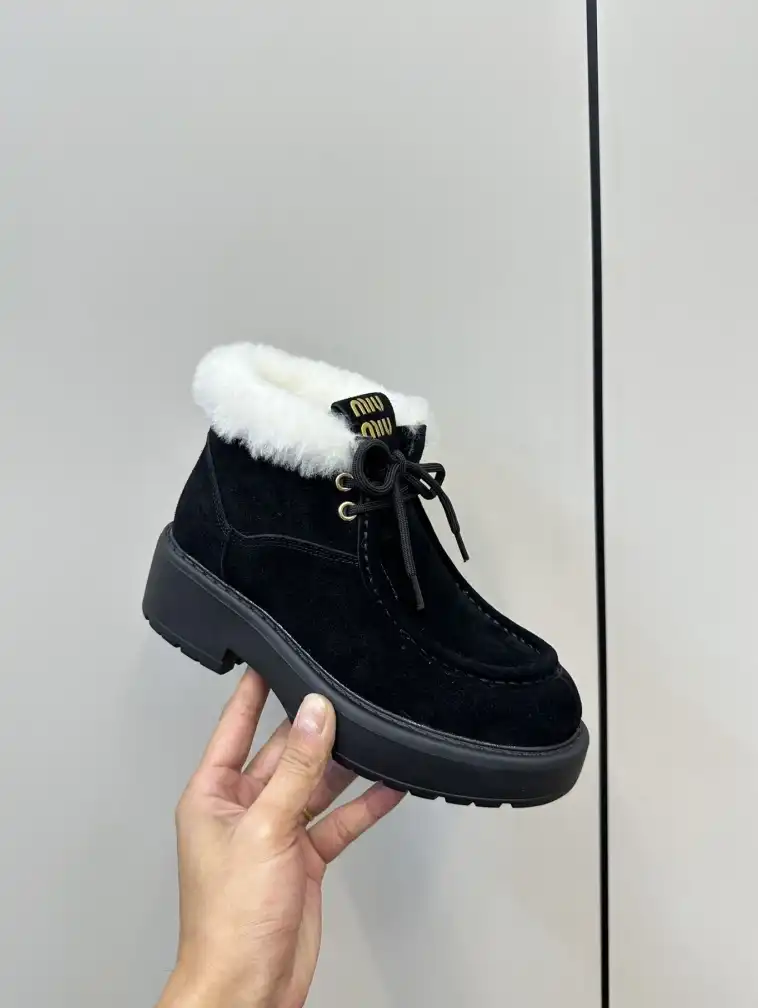 hype Miu Miu Casual Shoes