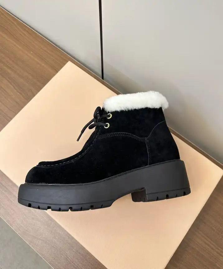 hype Miu Miu Casual Shoes