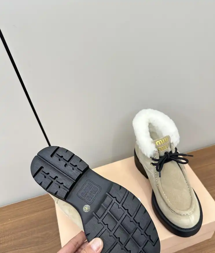 hype Miu Miu Casual Shoes