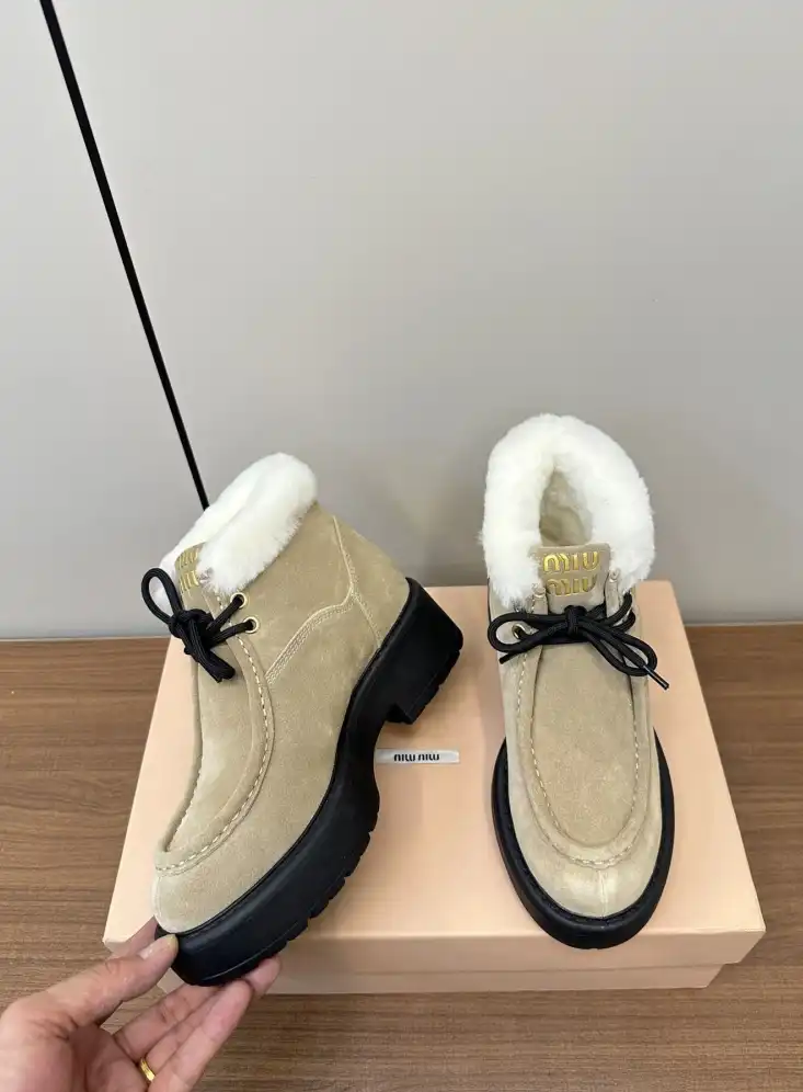 hype Miu Miu Casual Shoes