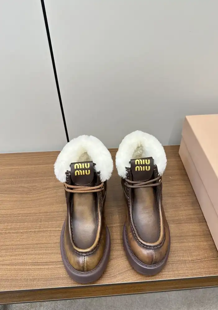 hype Miu Miu Casual Shoes