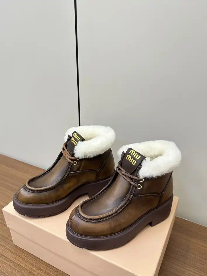 hype Miu Miu Casual Shoes