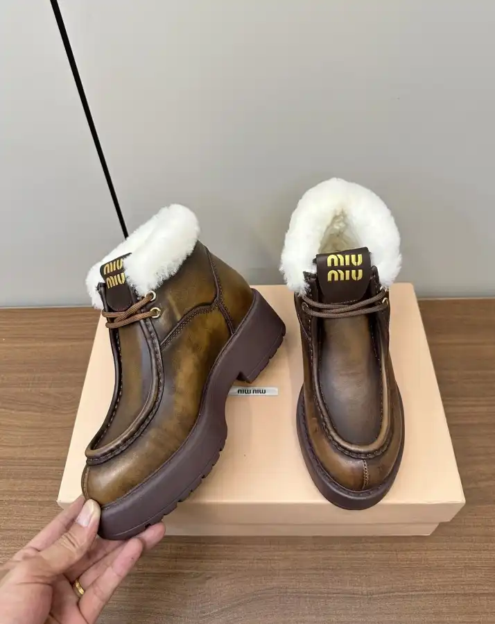 hype Miu Miu Casual Shoes