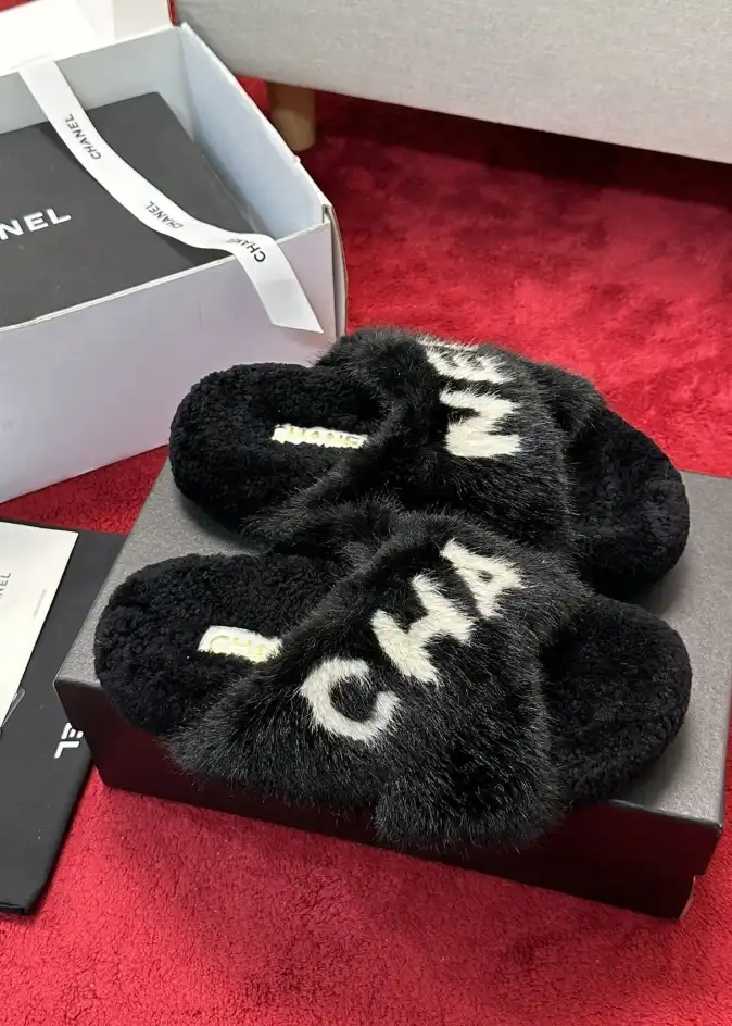 hype Chanel Slippers