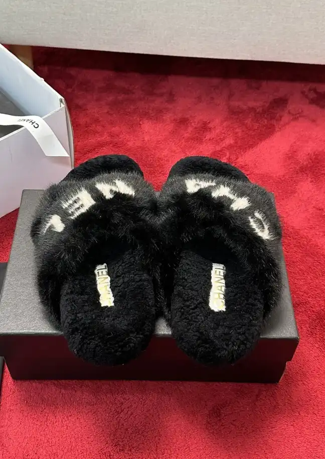 hype Chanel Slippers