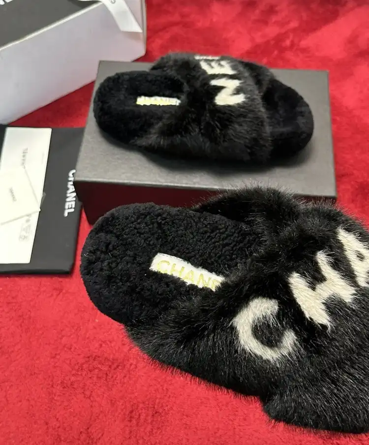 hype Chanel Slippers