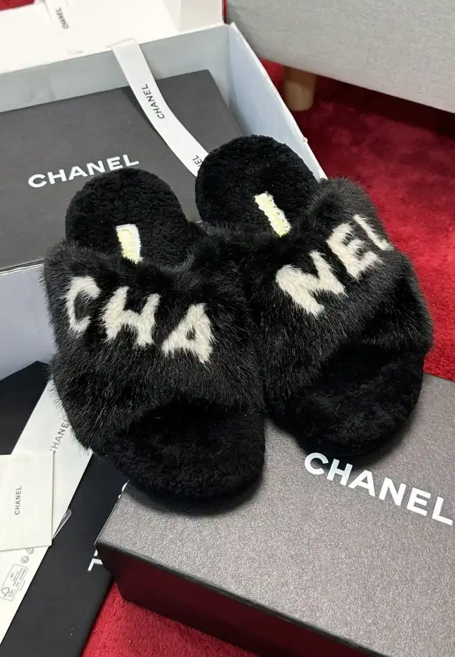 hype Chanel Slippers