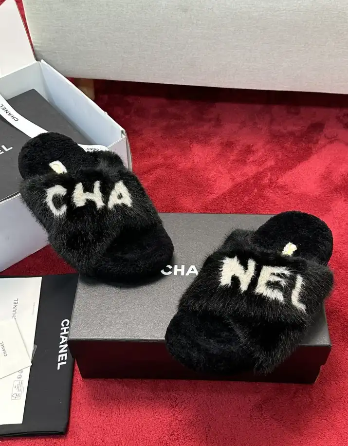 hype Chanel Slippers