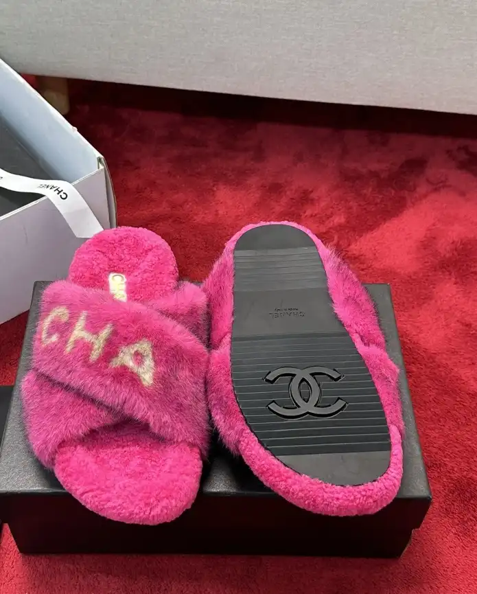 hype Chanel Slippers