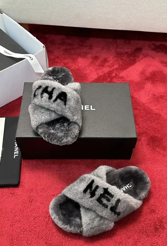 hype Chanel Slippers