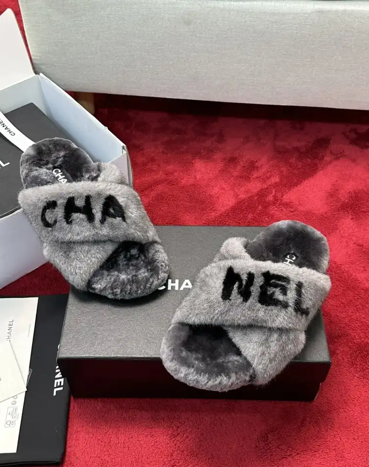 hype Chanel Slippers