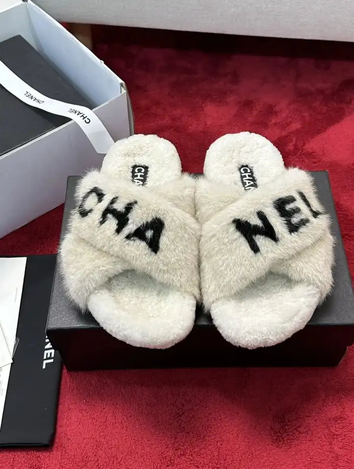 hype Chanel Slippers