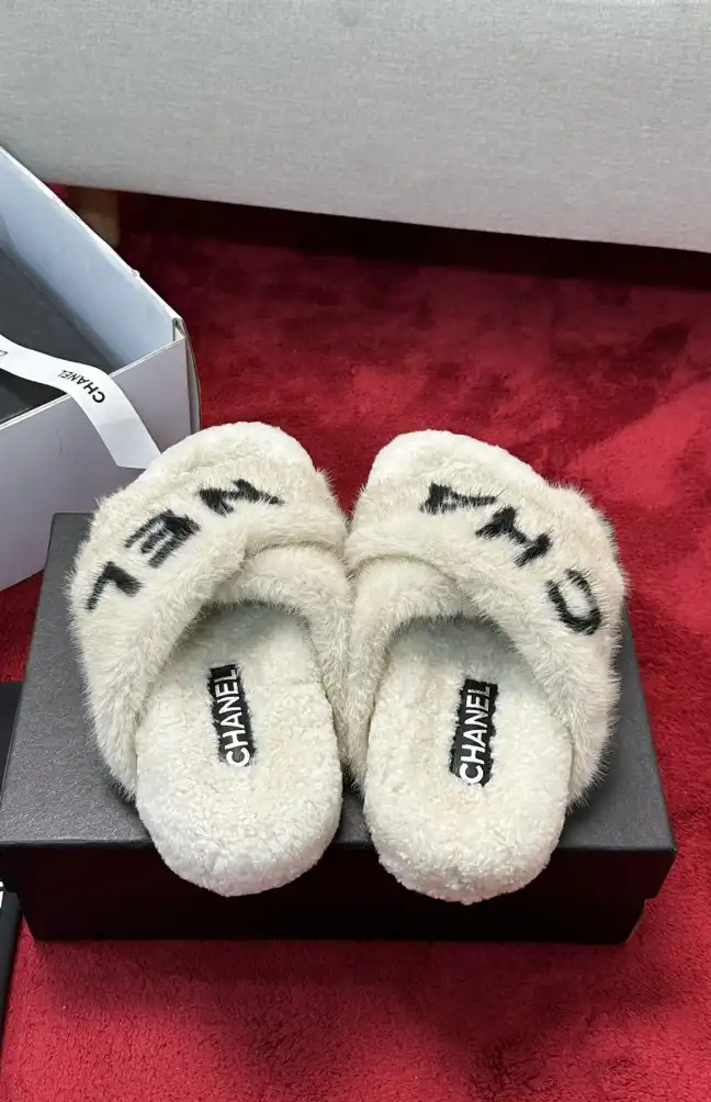 hype Chanel Slippers