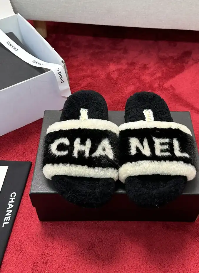 hype Chanel Slippers