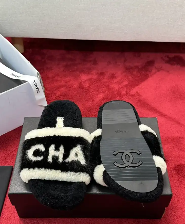 hype Chanel Slippers