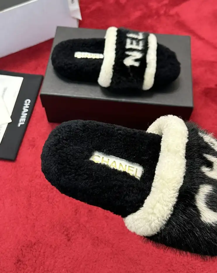 hype Chanel Slippers