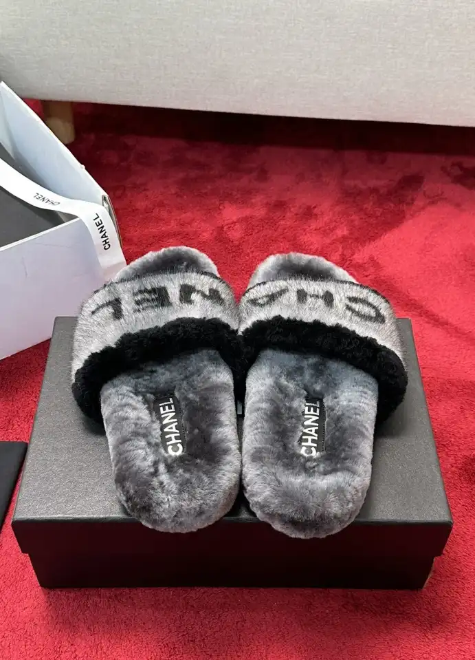 hype Chanel Slippers