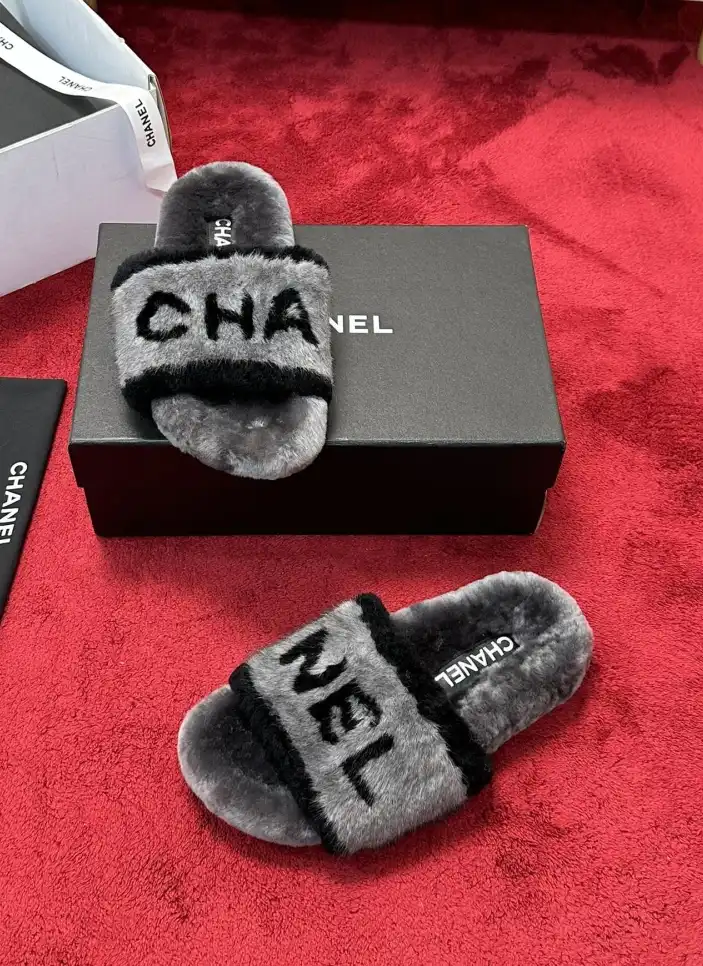 hype Chanel Slippers