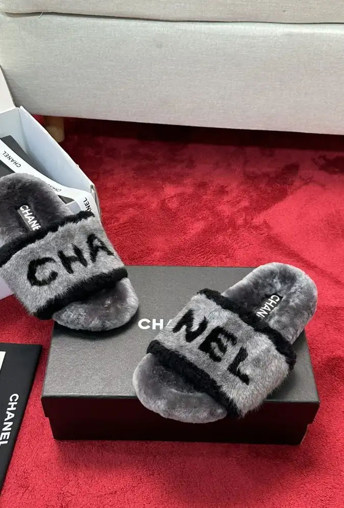 hype Chanel Slippers