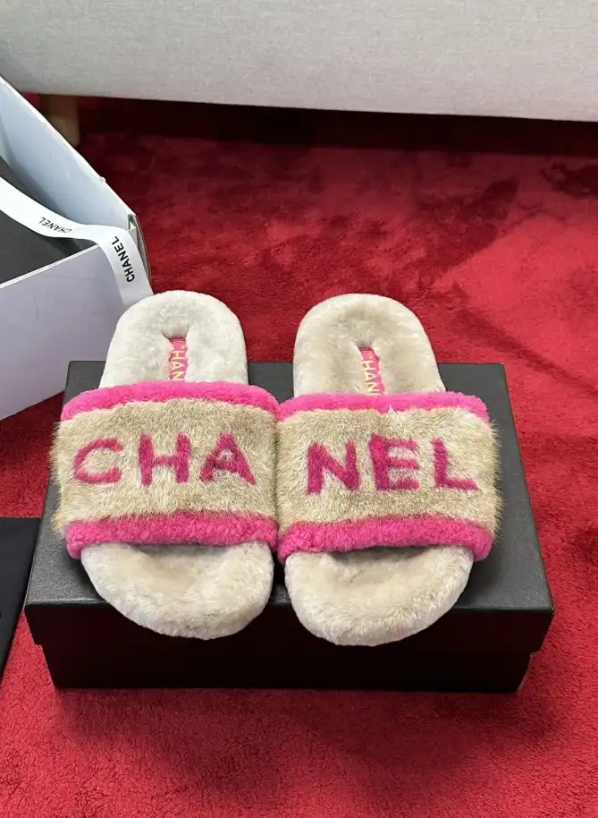 hype Chanel Slippers