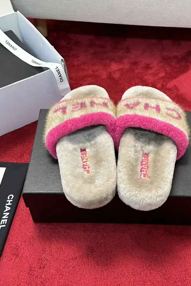 hype Chanel Slippers