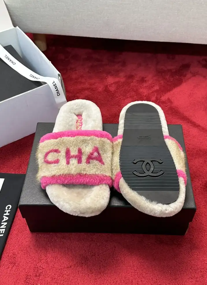 hype Chanel Slippers