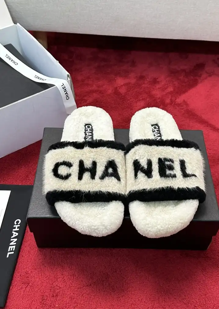 hype Chanel Slippers