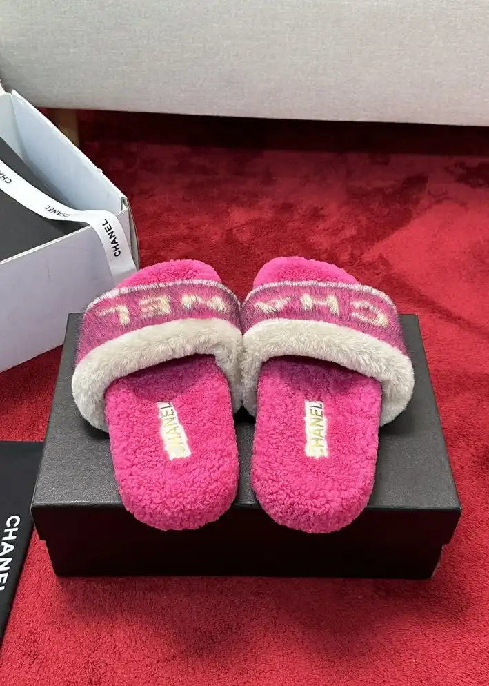 hype Chanel Slippers