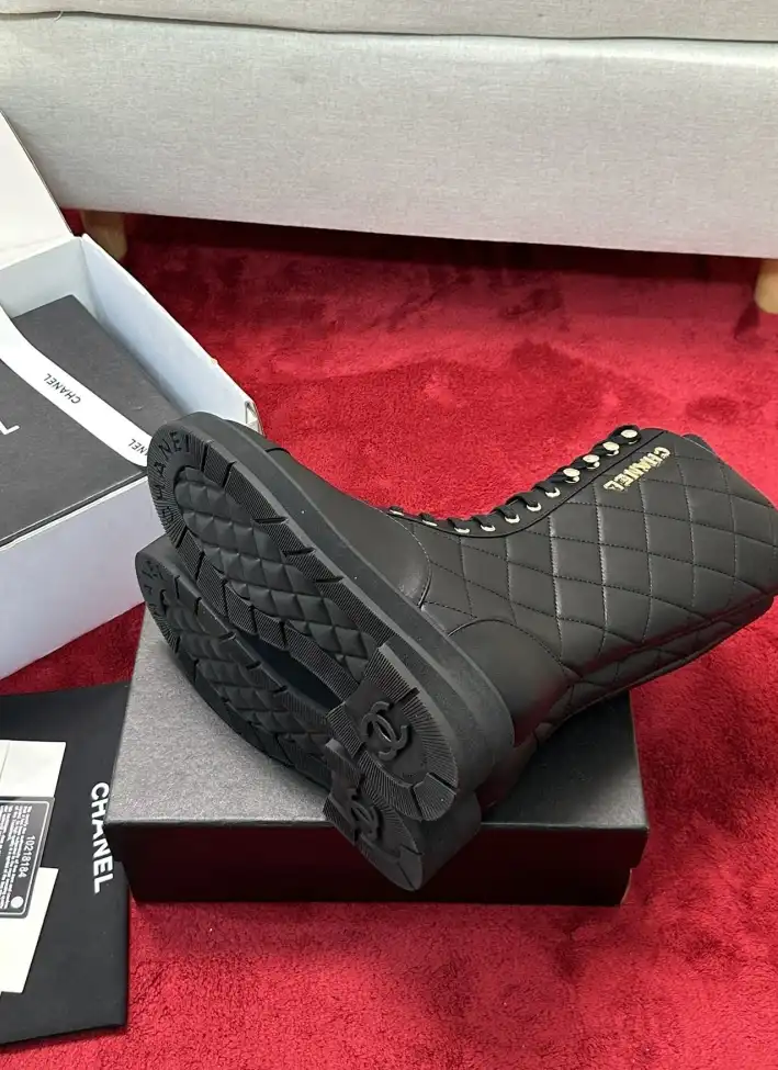 hype Chanel Boots