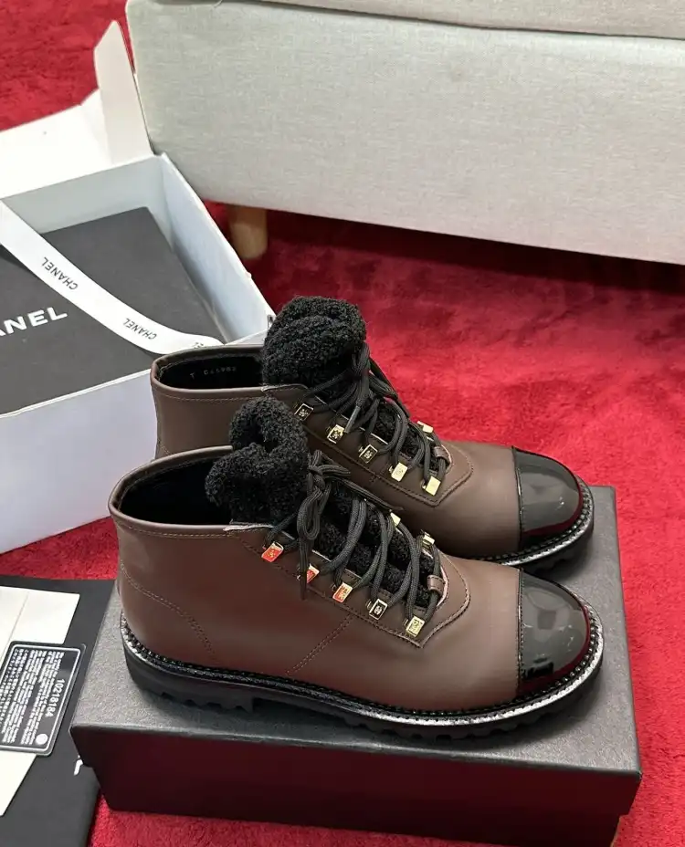 hype Chanel Boots