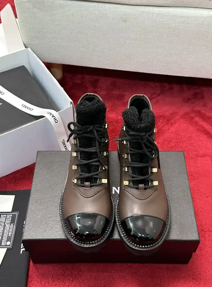 hype Chanel Boots