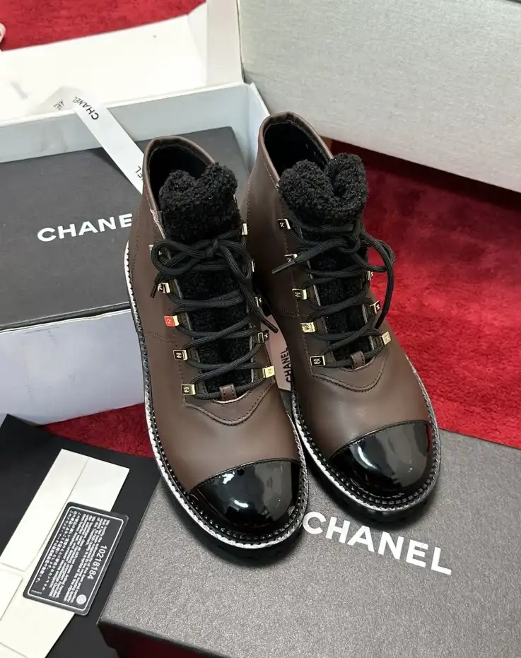 hype Chanel Boots