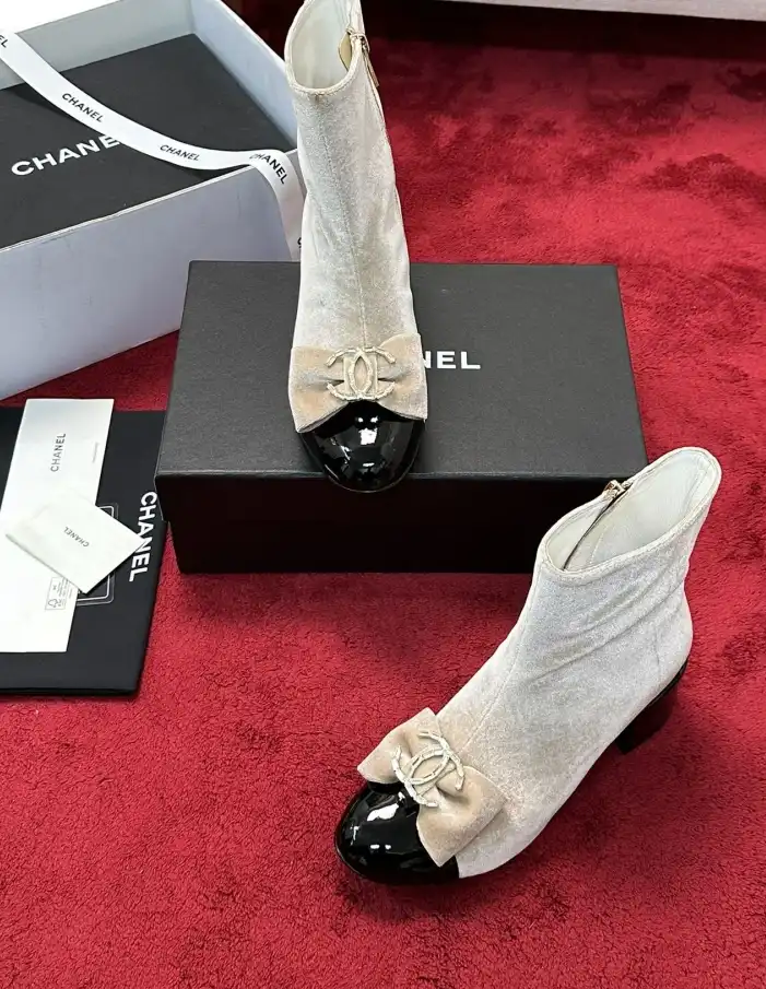 hype Chanel Boots