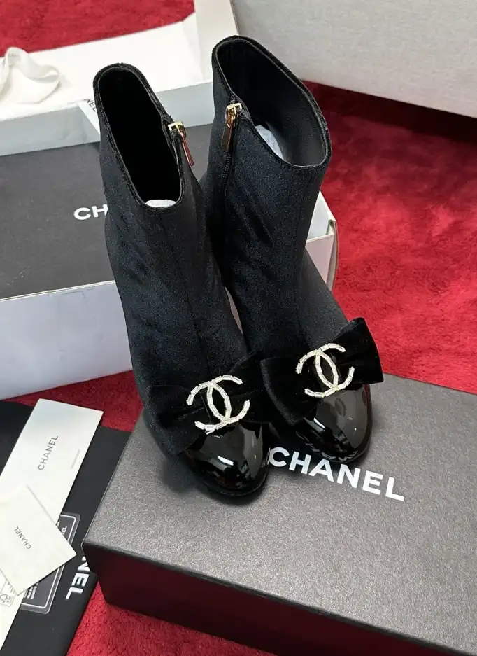 hype Chanel Boots