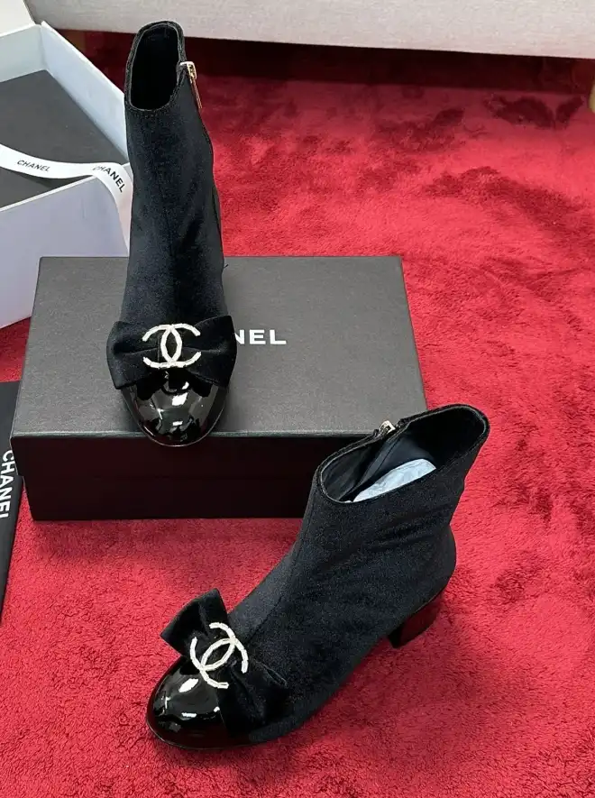 hype Chanel Boots