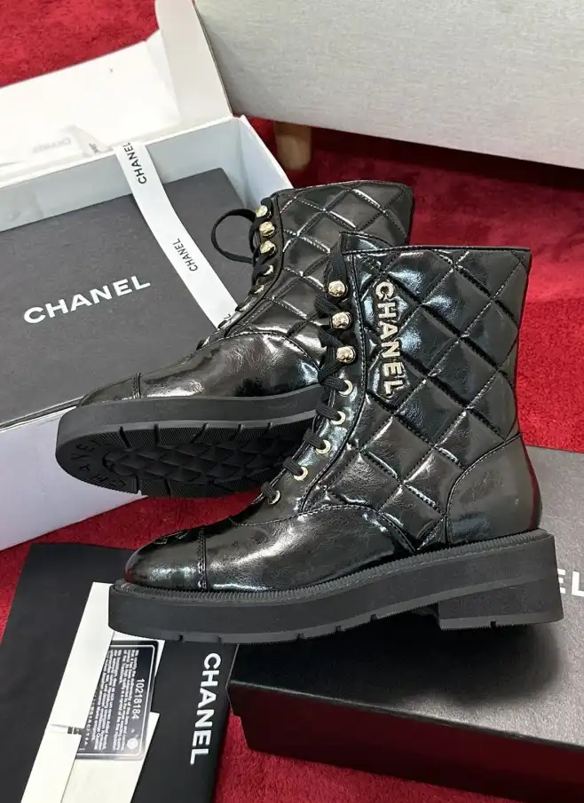 hype Chanel Boots