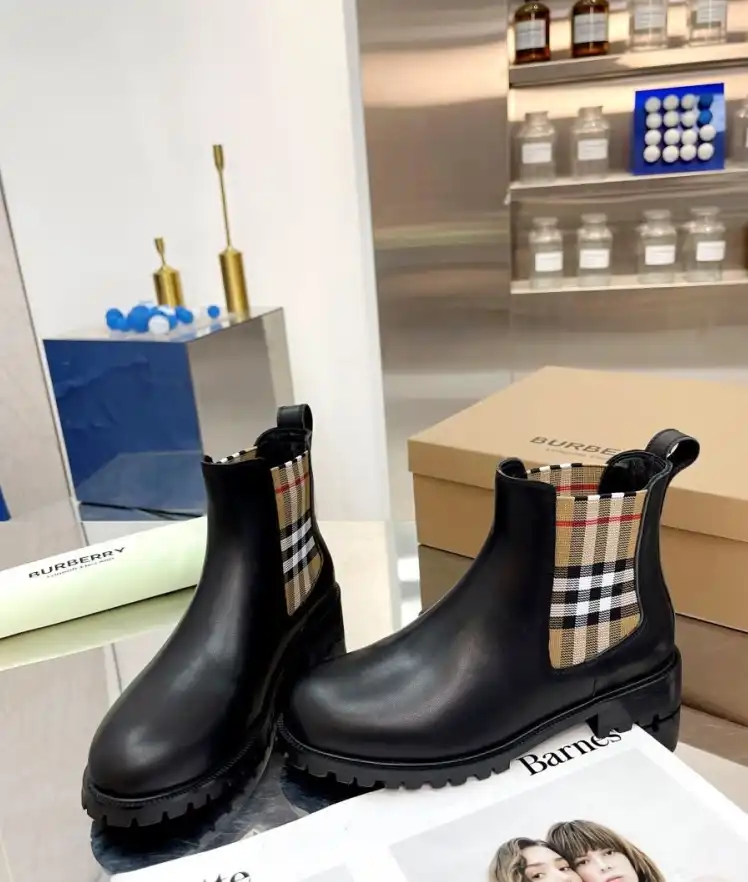 hype Burberry Boots