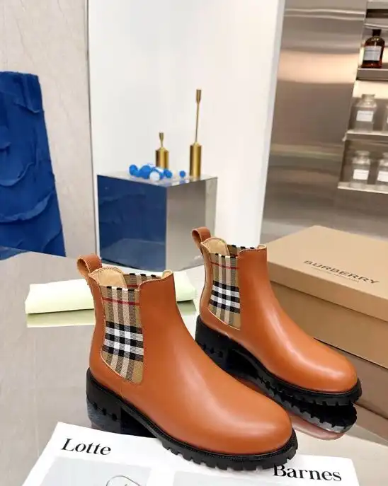 hype Burberry Boots