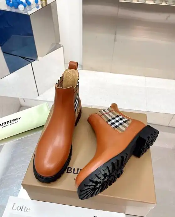 hype Burberry Boots