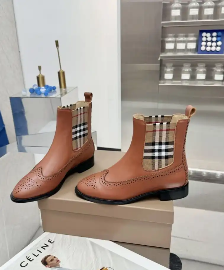 hype Burberry Boots