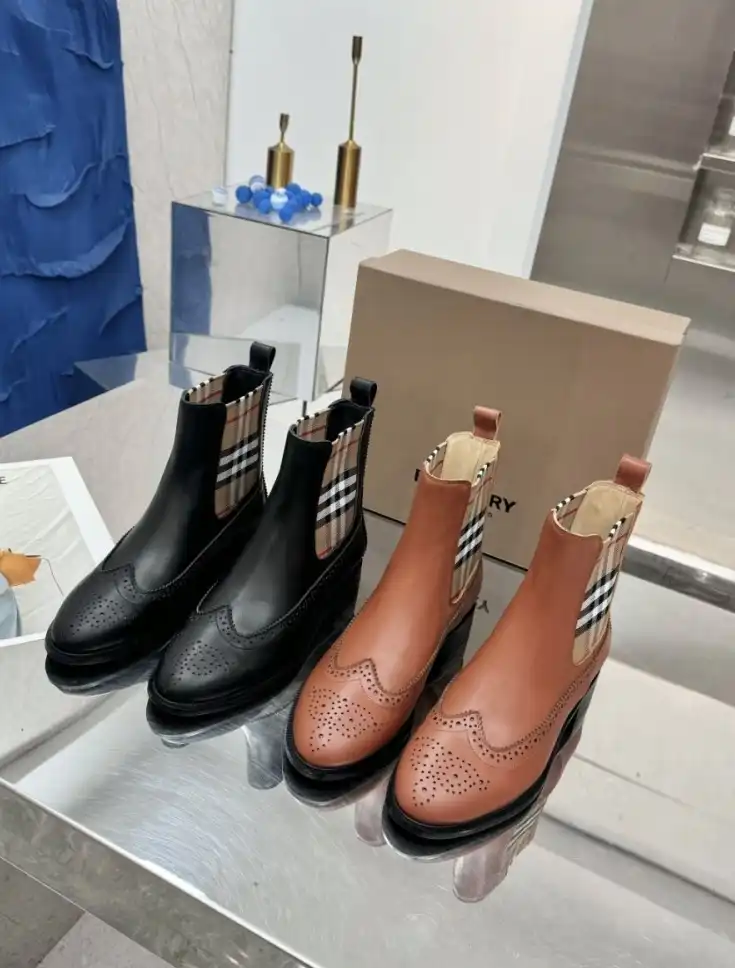 hype Burberry Boots